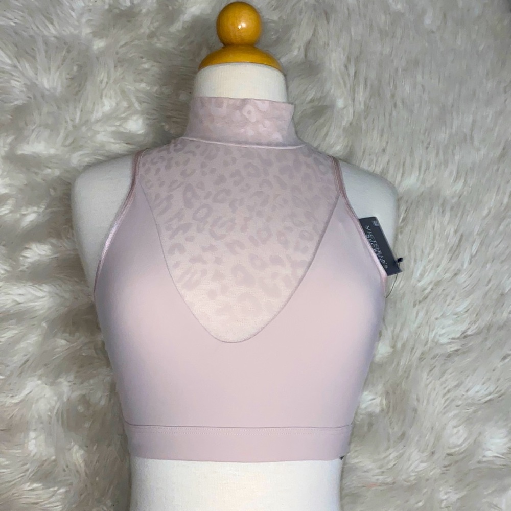 Victoria Secret performance sport bra. NWT